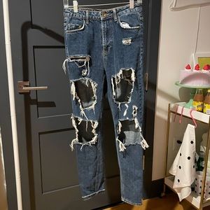 Zara trafaluc denimwear jeans ripped torn